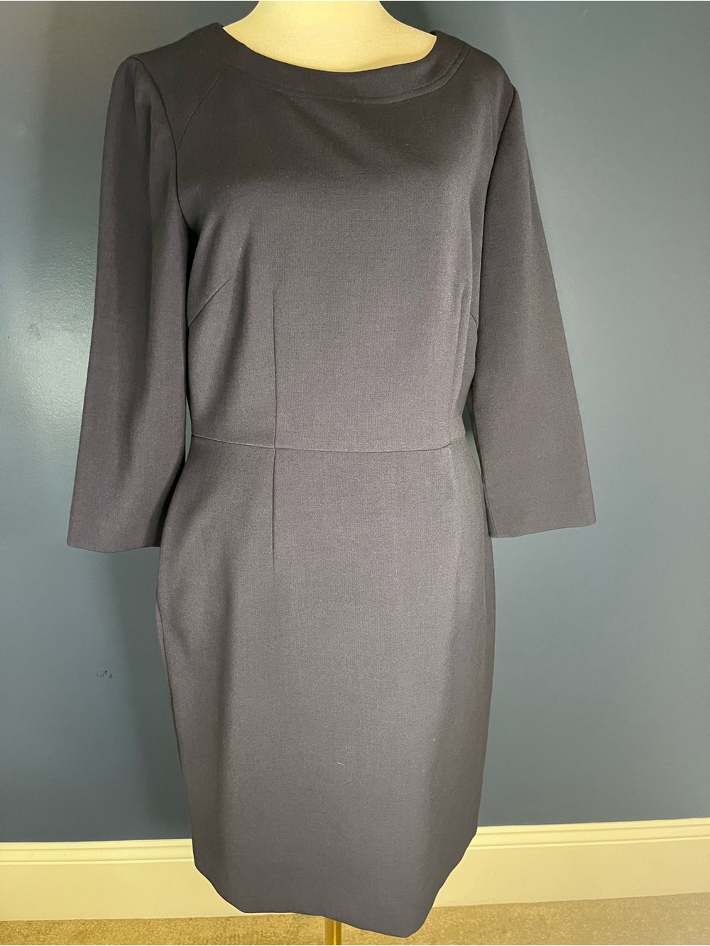 Daniel Cremieux women's sz 8 navy back zip midi dress with back slit, 3/4 sleeve
